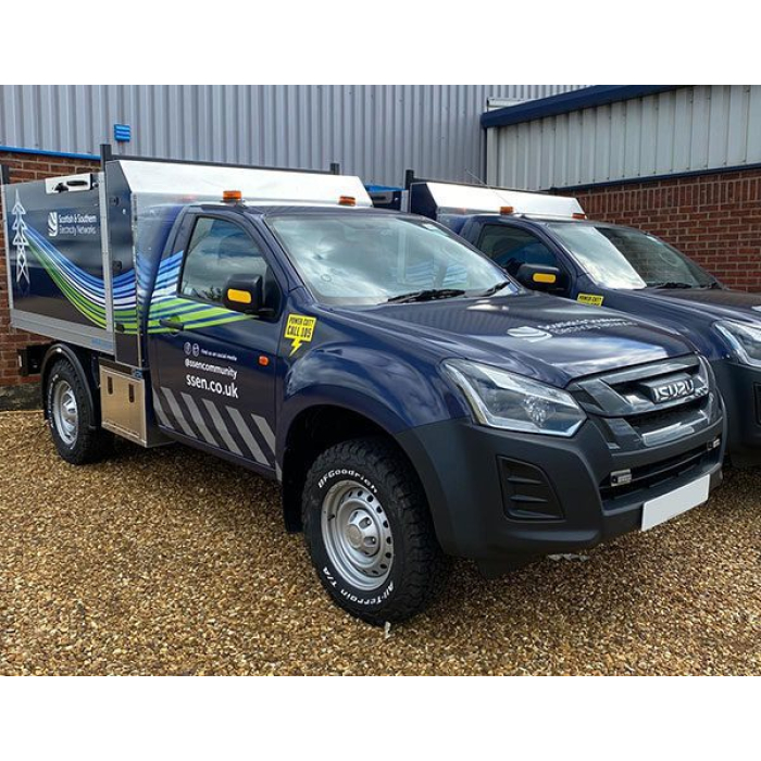 Isuzu arborist tipper