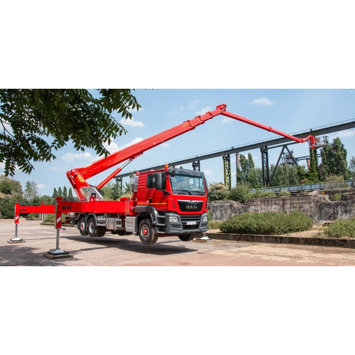 heavy truck mounted 57m boom lift