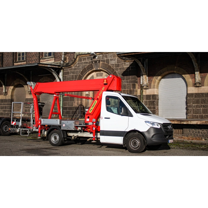 25m Telescopic Hoist Truck & Chassis Mounted CPL